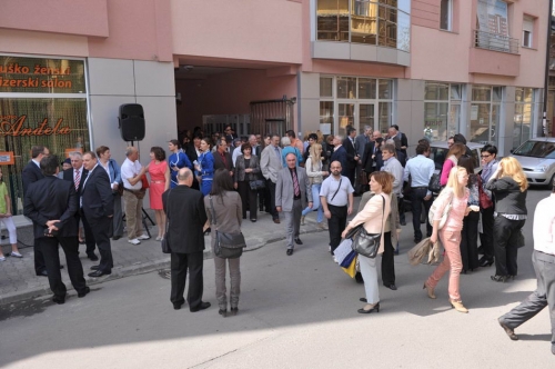 agencija-g-novi-sad-otvaranje-uniqa034